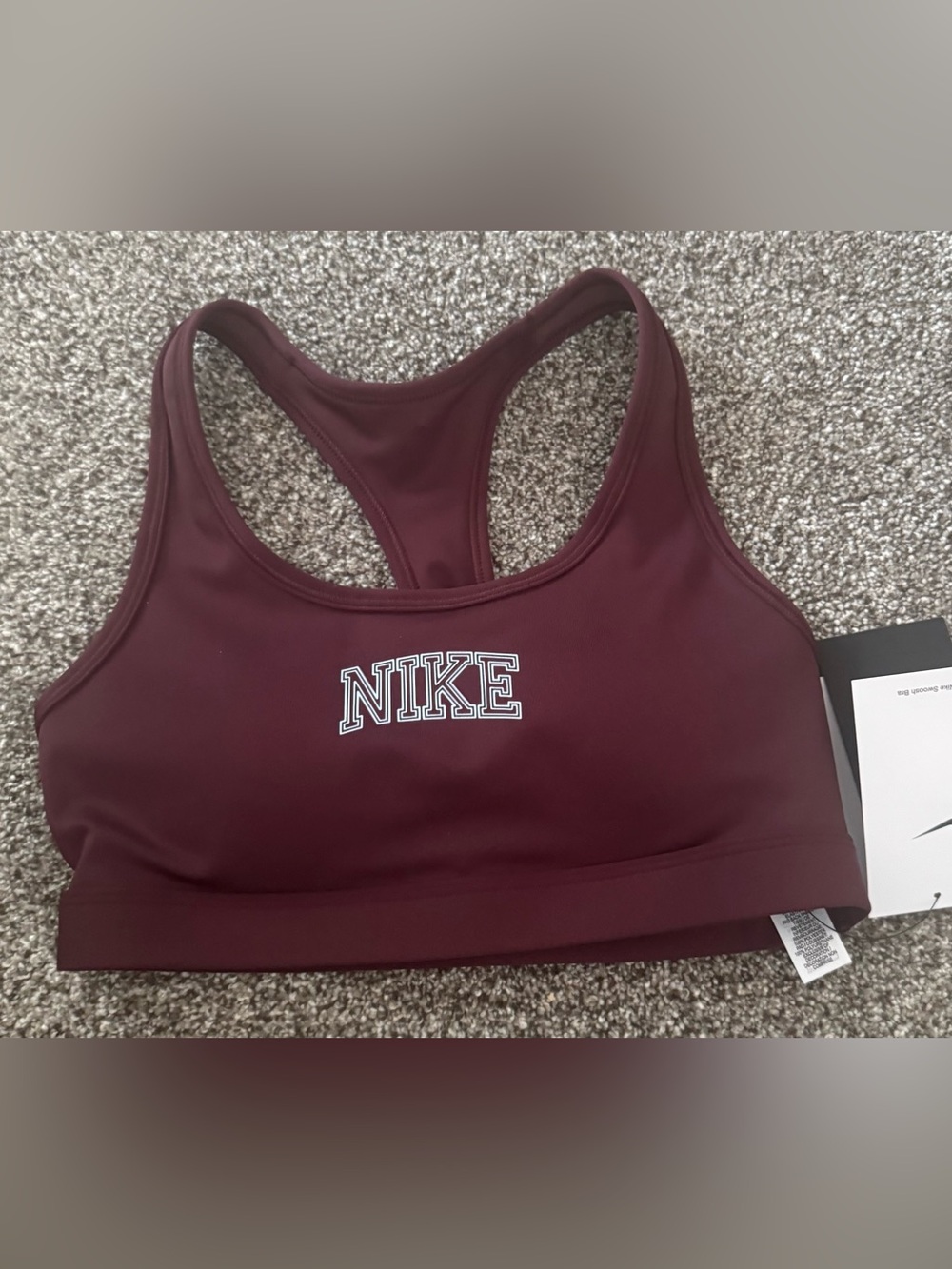 Women's Nike Text Medium Support Padded Sports Bra Burgundy Crush Size XS NWT